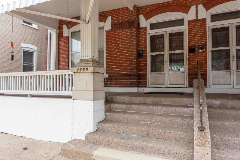 1660 Iowa St #1-2 - Photo 2 of 18