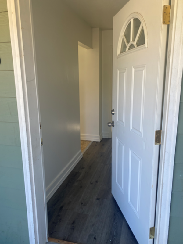 398 22nd St Se - Photo 3 of 19