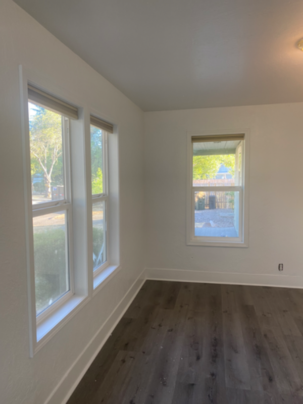 398 22nd St Se - Photo 7 of 19