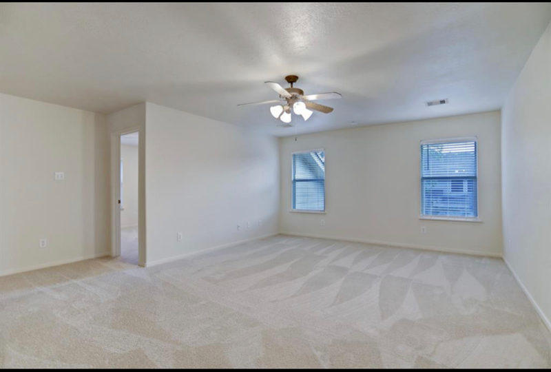 19927 Cypresswood Sq - Photo 3 of 7