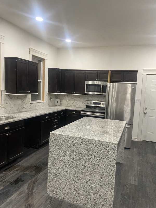 3478 Ludden St - Photo 4 of 20