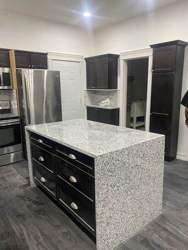 3478 Ludden St - Photo 5 of 20