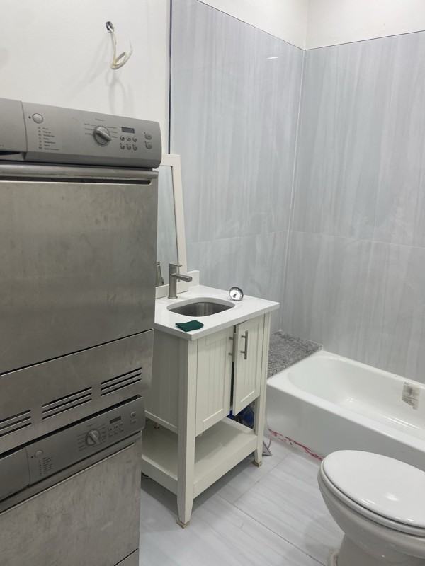 3478 Ludden St - Photo 7 of 20