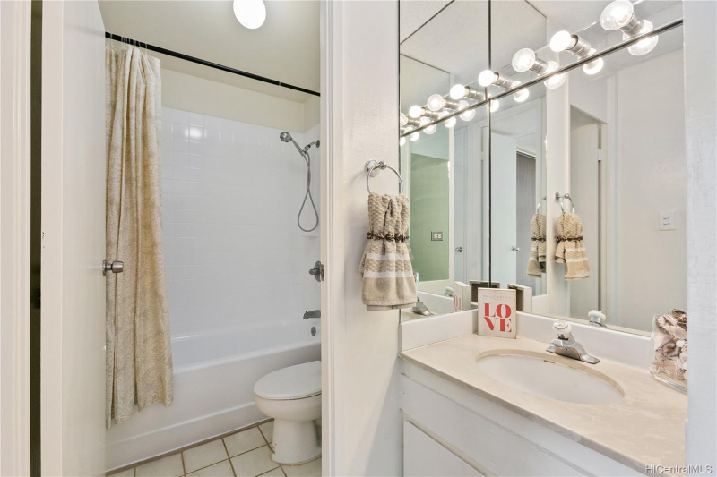 2845 Waialae Ave #421 - Photo 7 of 15