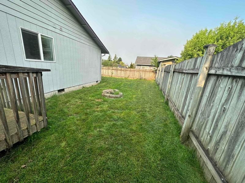 2815 E Section St #B - Photo 4 of 10