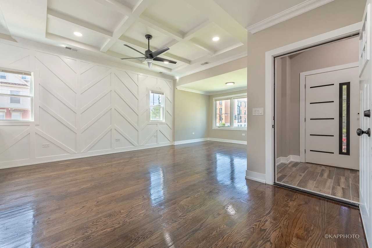 5855 S Indiana Ave #1 - Photo 3 of 20