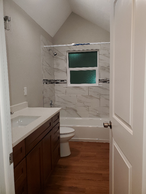 1240 Elmira St - Photo 5 of 9