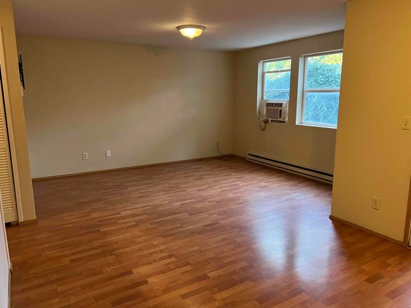 1008 X St #C - Photo 2 of 8