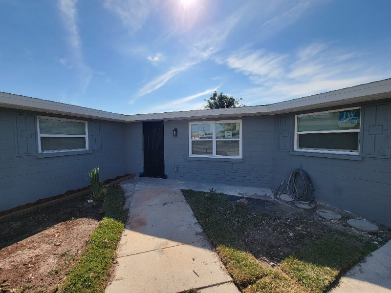 111 Francis Dr Ne - Photo 3 of 11