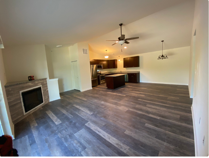 210 S 6th St #4 - Photo 3 of 10