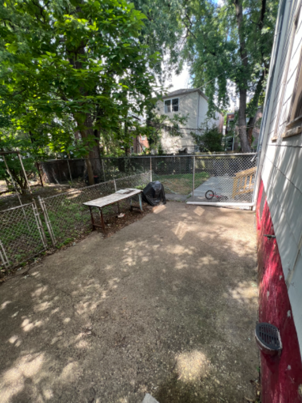 187 Seymour Ave #1 - Photo 2 of 33