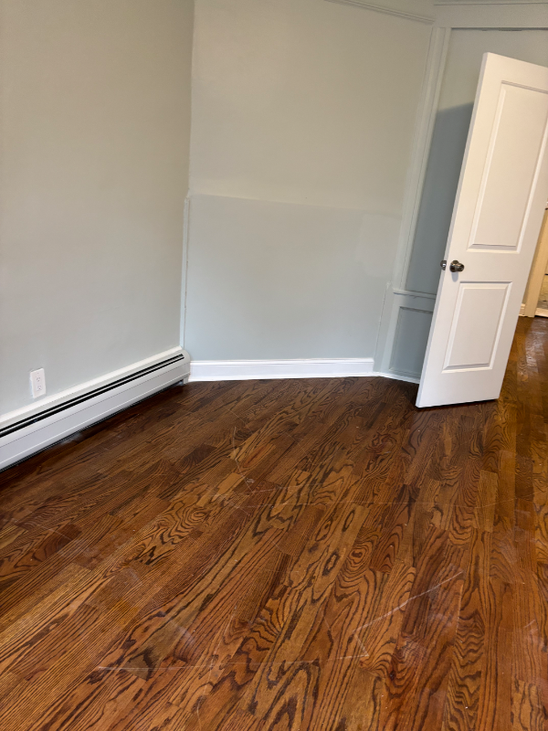 187 Seymour Ave #1 - Photo 6 of 33