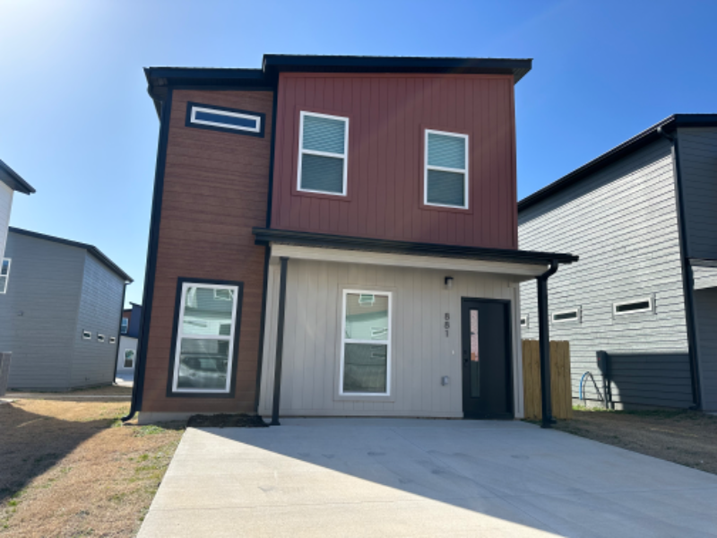 881 Boardwalk Ave - Photo 2 of 14