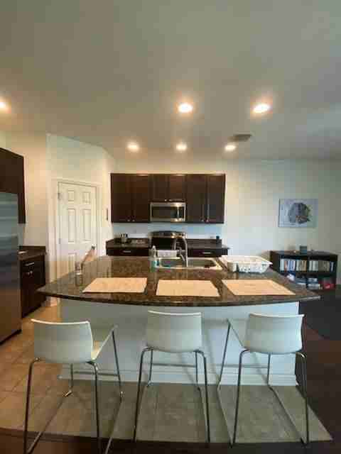 6828 Holly Heath Dr - Photo 5 of 16