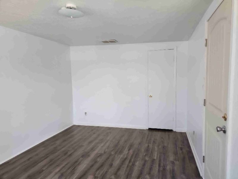 4525 Dixie Hwy - Photo 4 of 9