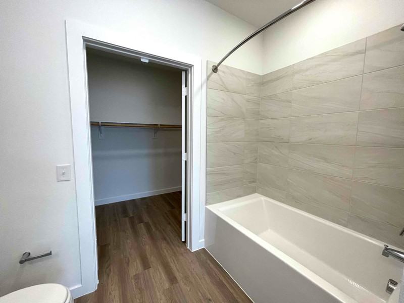 9910 Hill Ln #10-102 - Photo 5 of 7