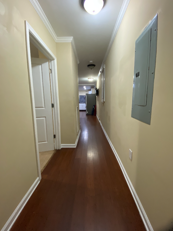 1436 Bolton St - Photo 2 of 7