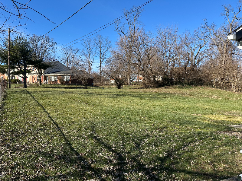 139 Raintree Rd - Photo 3 of 19