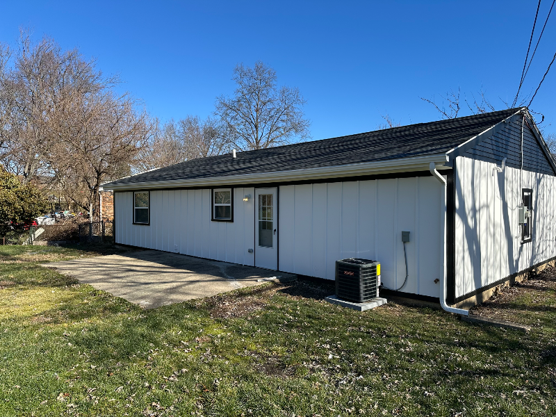 139 Raintree Rd - Photo 6 of 19