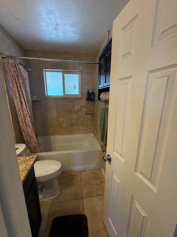 900 E 112th Pl #1 - Photo 4 of 5