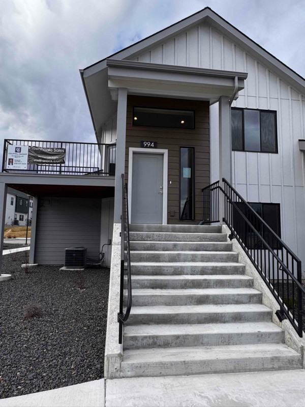 994 E Railroad Ave - Photo 3 of 19