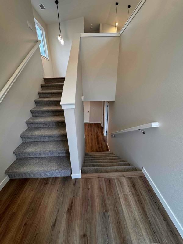 994 E Railroad Ave - Photo 4 of 19