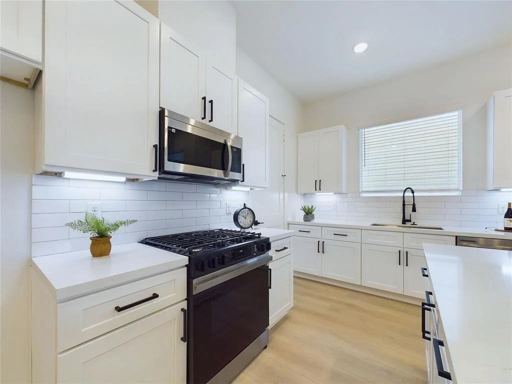 3844 Seabrook St - Photo 2 of 13