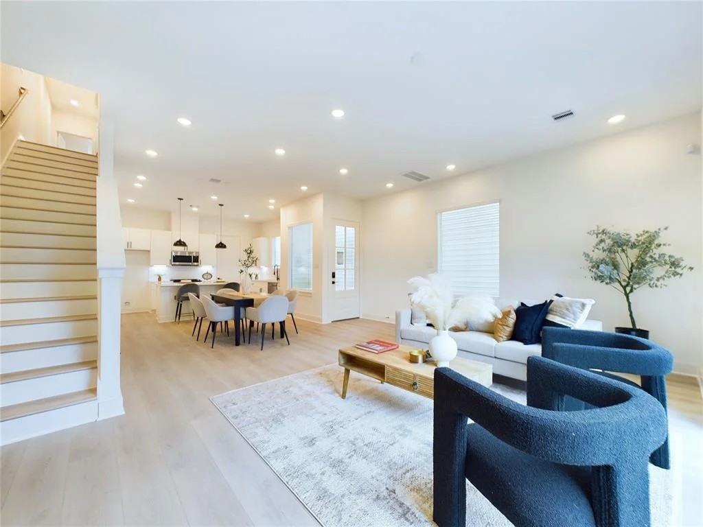 3844 Seabrook St - Photo 5 of 13