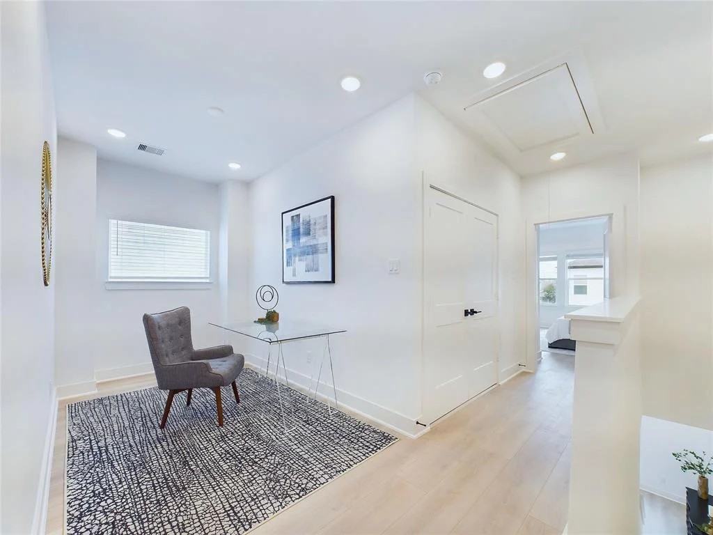 3844 Seabrook St - Photo 6 of 13