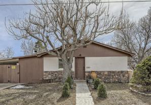 902 S Ironton St - Photo 1 of 1