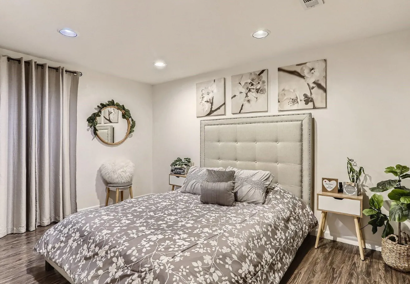 902 S Ironton St - Photo 7 of 11