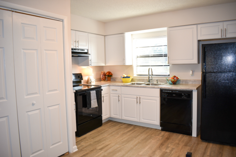 5107 S Clarice Ct - Photo 3 of 28