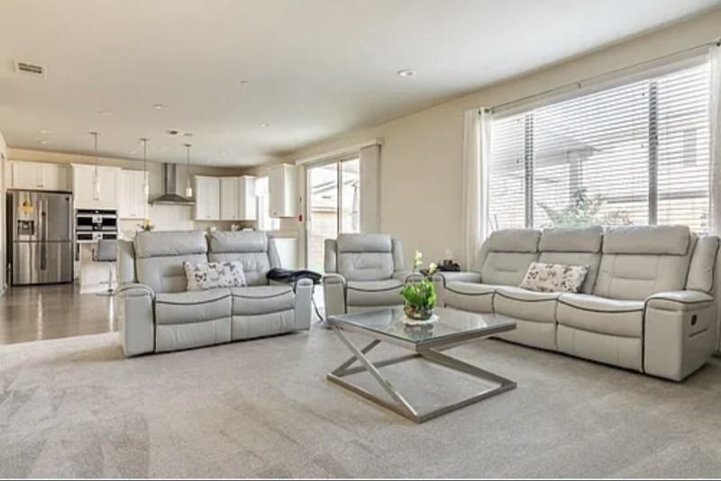 7818 Poppy Ln - Photo 2 of 20