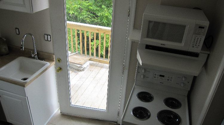 487 Pocahontas Ave #D - Photo 5 of 8