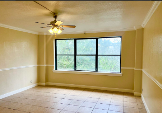 311 W Ashley St #314 - Photo 2 of 12