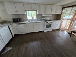 featured image of 10 9th Ave #27