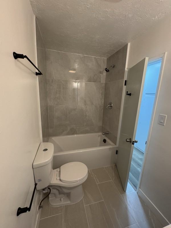 7112 Hood Ave Huntington Park, Ca. #C - Photo 2 of 12