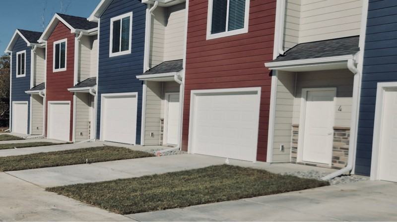 301 Crest Dr #1 - Photo 3 of 9