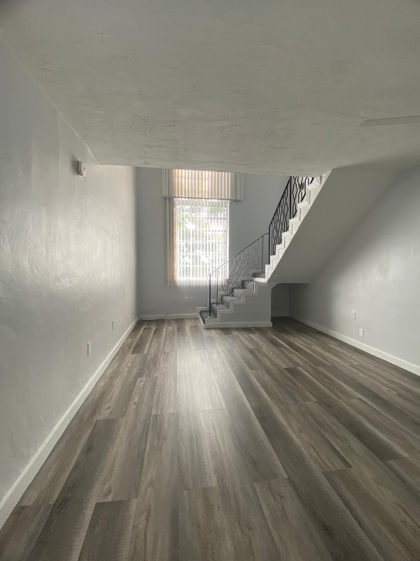 3700 Nw 58th Ave #11 - Photo 3 of 11