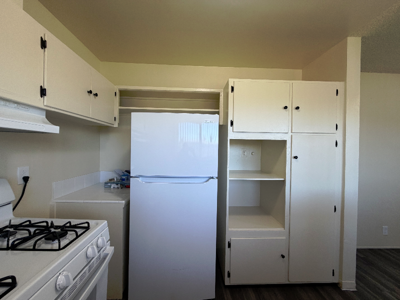 700 N East End Ave #20 - Photo 7 of 14