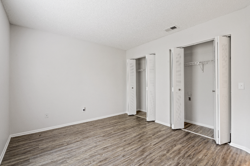 2550 W Bird St - Photo 4 of 14