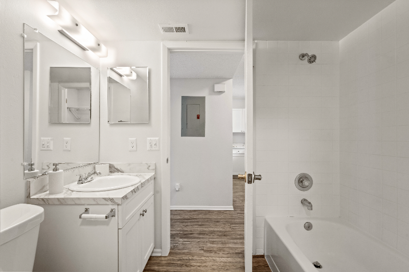 2550 W Bird St - Photo 5 of 14