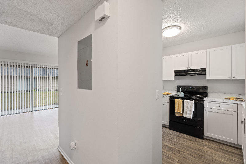 2560 W Bird St - Photo 2 of 20