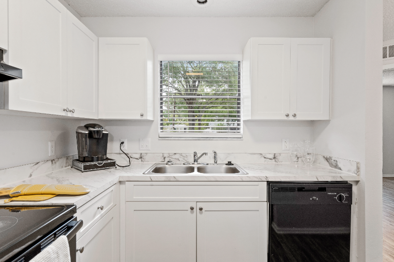 2560 W Bird St - Photo 7 of 20