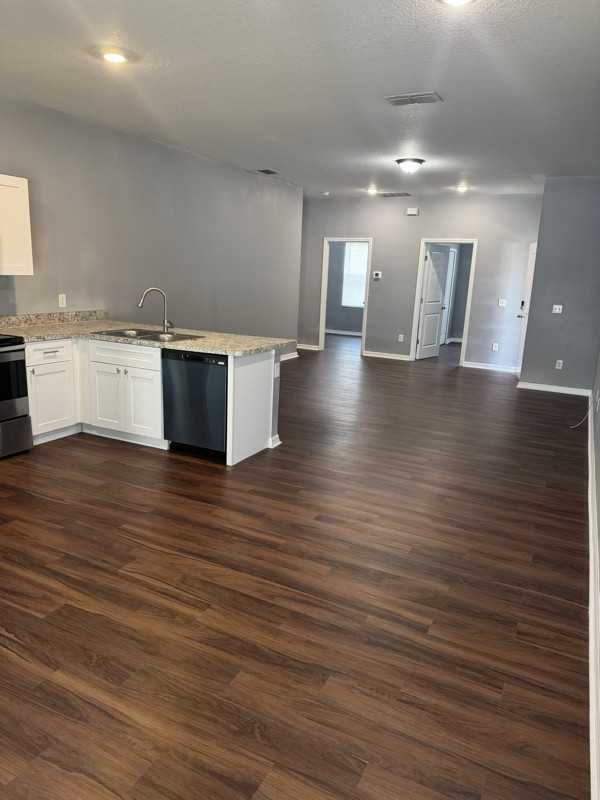 1999 Marshall St #2 - Photo 5 of 13