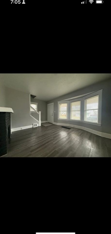 3058 W 116th St - Photo 2 of 11