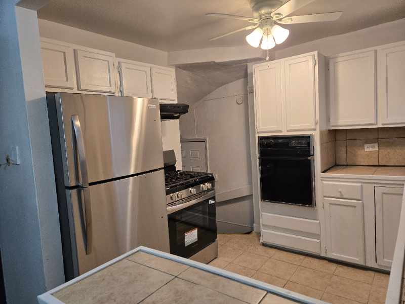 16037 S Halsted St - Photo 2 of 4