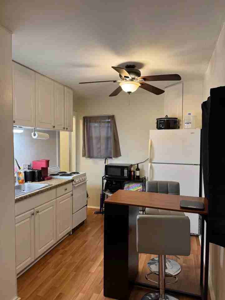 3320 6th Ave N - Photo 5 of 9