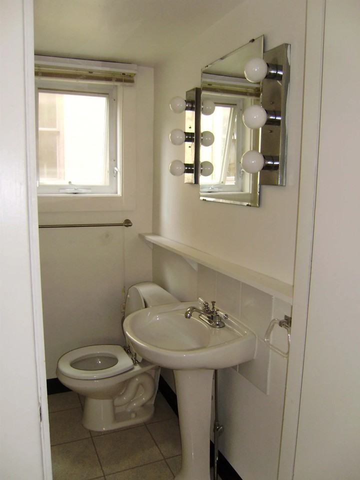 5623 Woodmont St #5623 - Photo 4 of 9