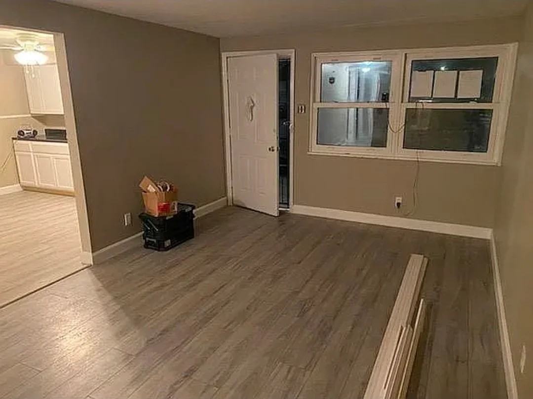 4208 Ravenwood Ave - Photo 3 of 4